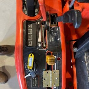 foto 555kg koszarka Kubota GZD15-II