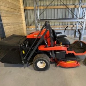 foto 555kg koszarka Kubota GZD15-II